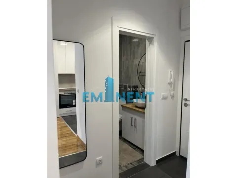 Rent, apartment, 43m², Južni Bulevar, Vračar Sve Podlokacije - image 8
