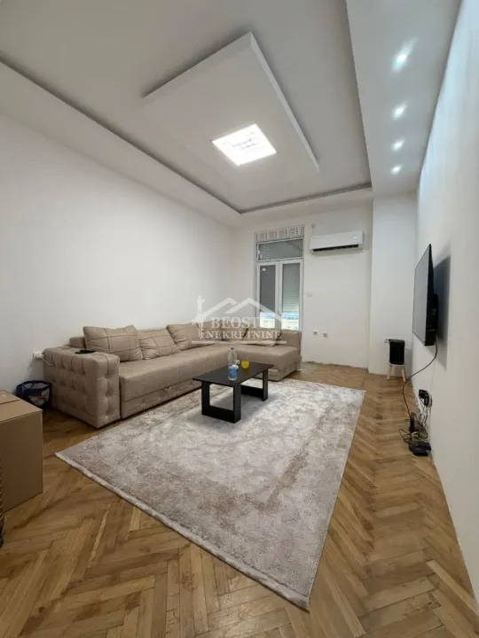 Sale, two bedroom apartment, 61m², Stari Grad, Beograd