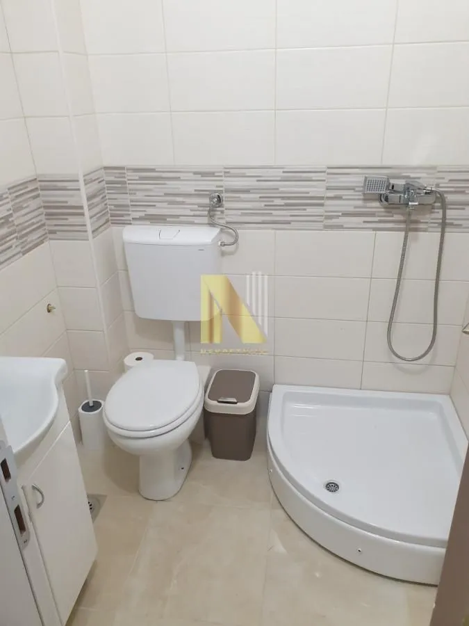 Rent, office space, 550m², Petrovaradin, Novi Sad