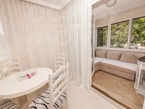 Rent, one bedroom apartment, 55m², Seljanovo, Tivat - image 4