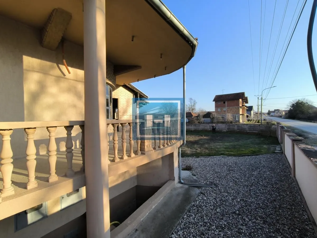 Sale, office space, 490m², Supska, Ćuprija