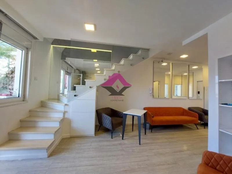 Prodaja, četvorosoban stan, 118m², Đeram Pijaca, Beograd
