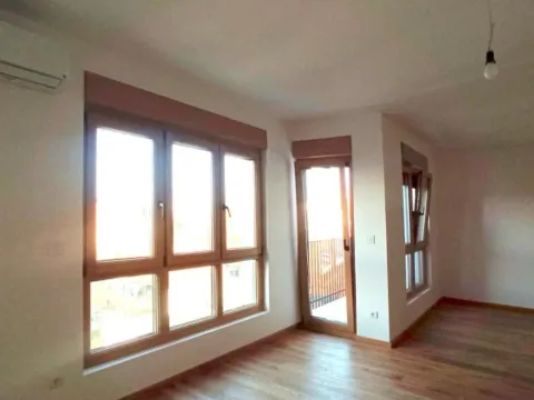 Sale, four bedroom apartment, 108m², Centar, Loznica - image 13