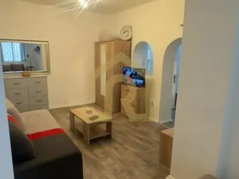 Izdavanje, dvosoban stan, 40m², Vračar Hram, Vračar Sve Podlokacije - image 7