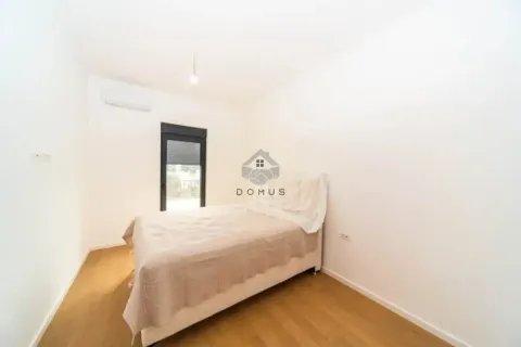 Sale, one bedroom apartment, 70m², Zabjelo, Podgorica - image 5