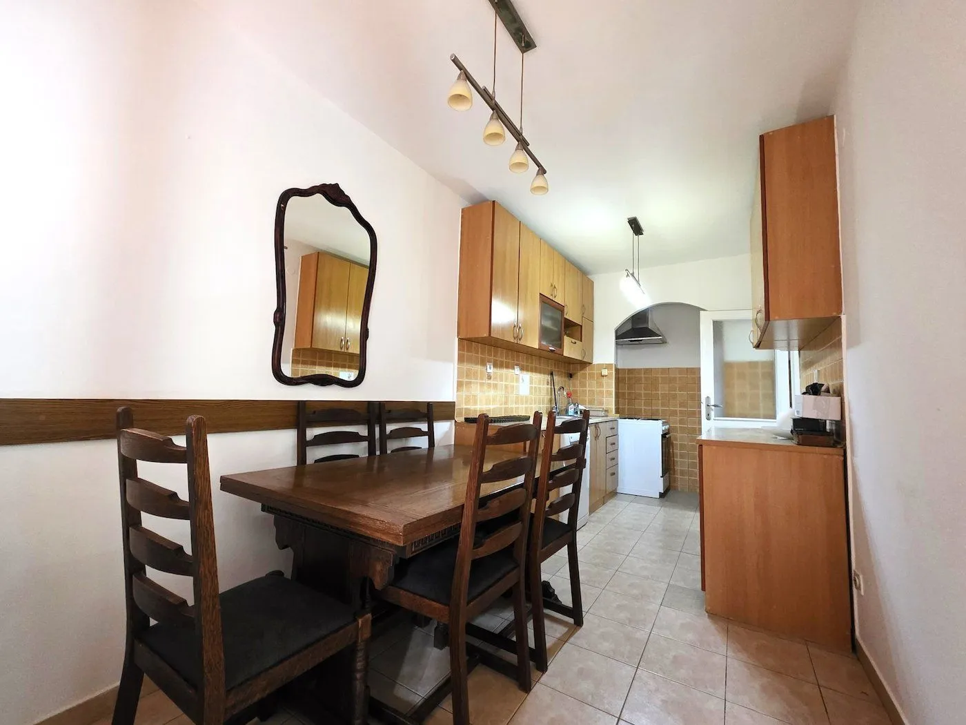 Izdavanje, stan, 78m², Gintaš, Podgorica