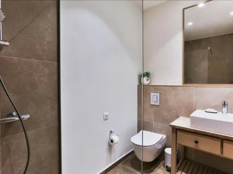 Prodaja, dvosoban stan, 95m², Tivat, Crna Gora - image 12