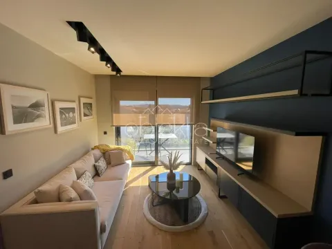 Izdavanje, stan, 46m², Tivat, Crna Gora - image 4