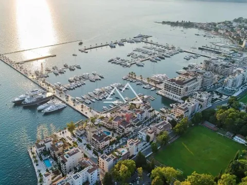 Prodaja, jednosoban stan, 63m², Tivat, Crna Gora - image 4