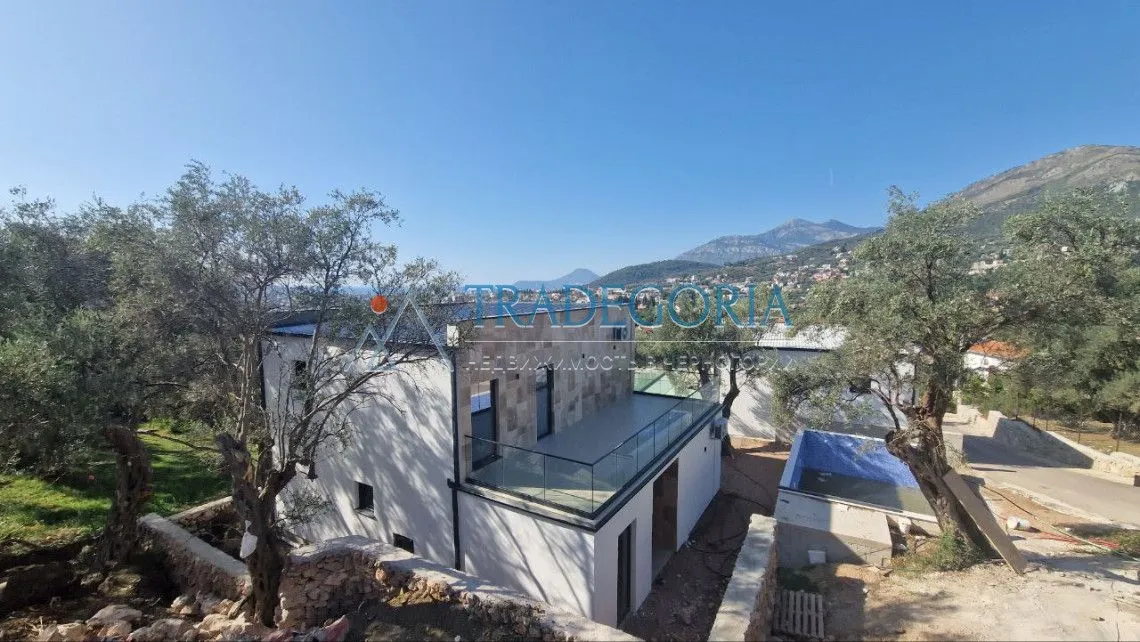 Prodaja, kuća, 174m², Bar, Crna Gora