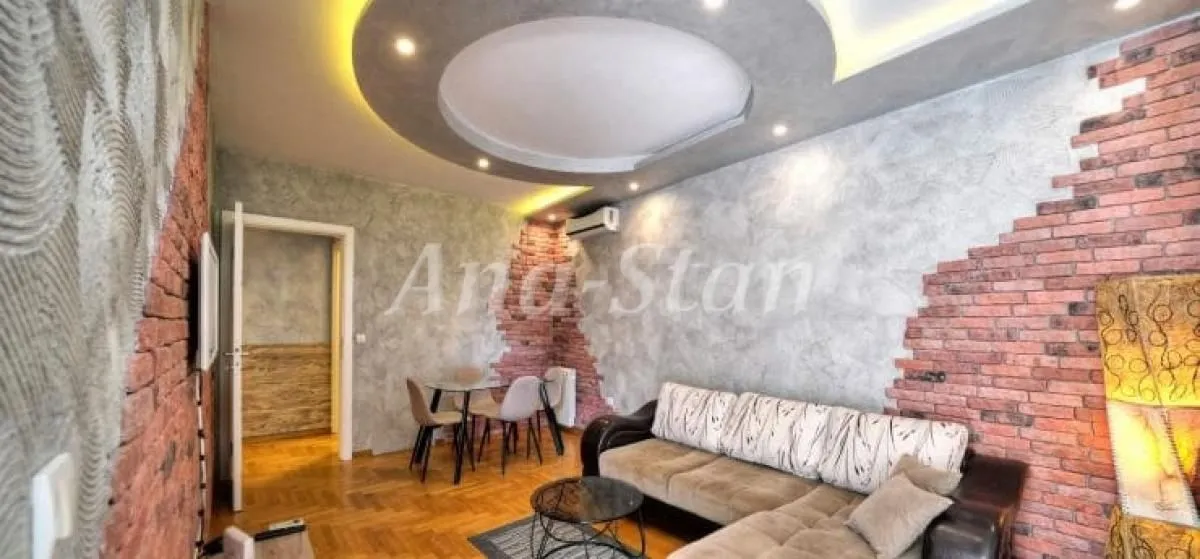 Izdavanje, dvosoban stan, 55m², Savski Venac, Beograd
