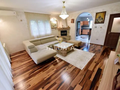 Sale, house, 175m², Podgorica, Crna Gora - image 8