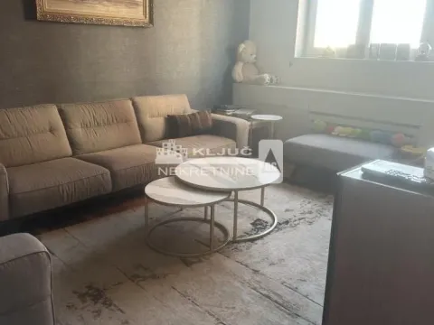 Stan in Kalenić Pijaca