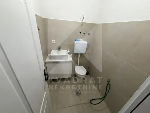 Rent, office space, 163m², Central Point, Podgorica - image 10