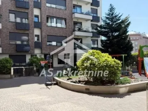 Rent, two bedroom apartment, 55m², Južni Bulevar, Vračar Sve Podlokacije - image 15