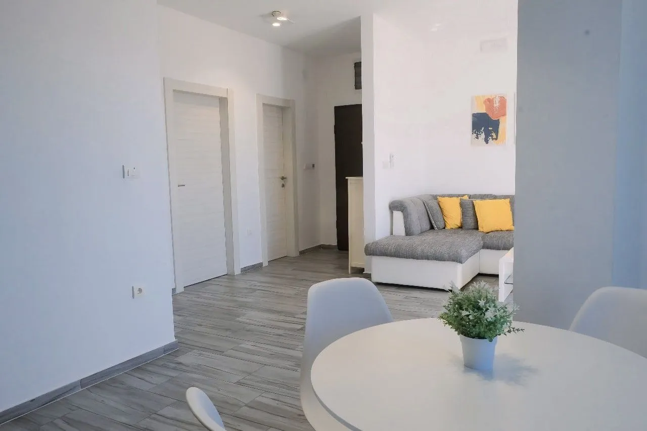 Prodaja, stan, 55m², Tivat, Crna Gora
