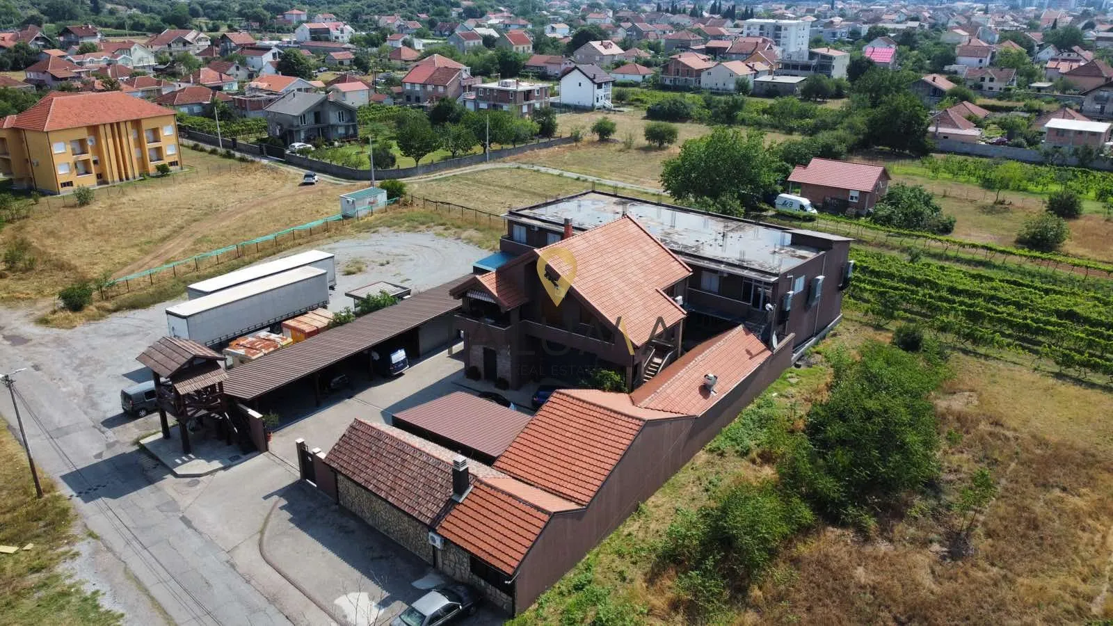 Sale, house, 1150m², Tološi, Podgorica