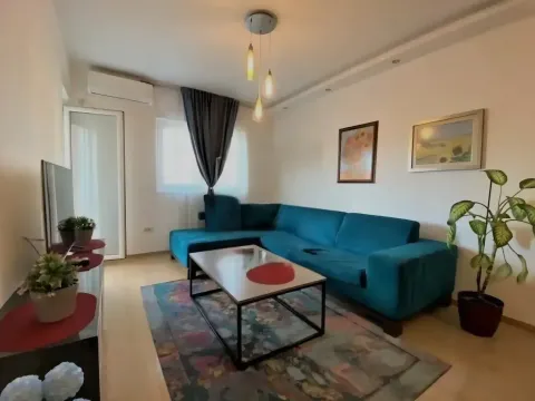 Izdavanje, jednosoban stan, 47m², City Kvart, Podgorica - image 3