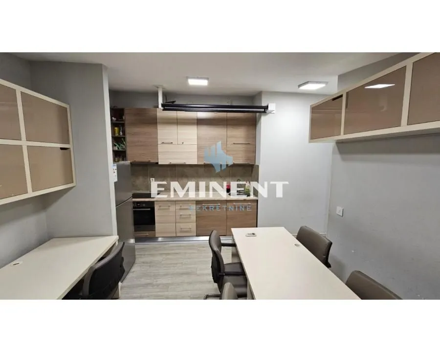 Sale, apartment, 118m², Đeram Pijaca, Beograd