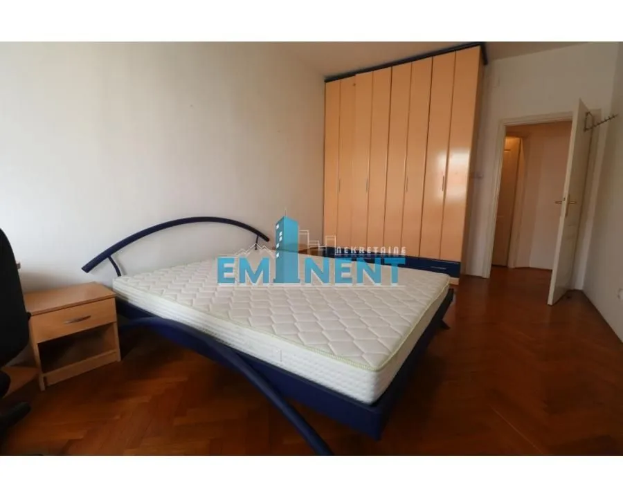 Izdavanje, dvosoban stan, 63m², Stari Grad, Beograd