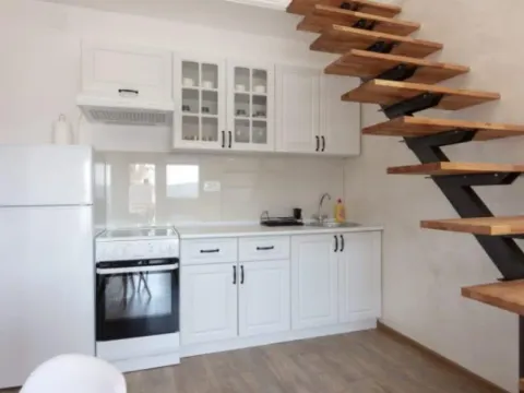 Izdavanje, dvosoban stan, 60m², Kava, Tivat - image 7