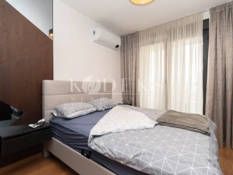 Rent, two bedroom apartment, 72m², City Kvart, Podgorica - image 8