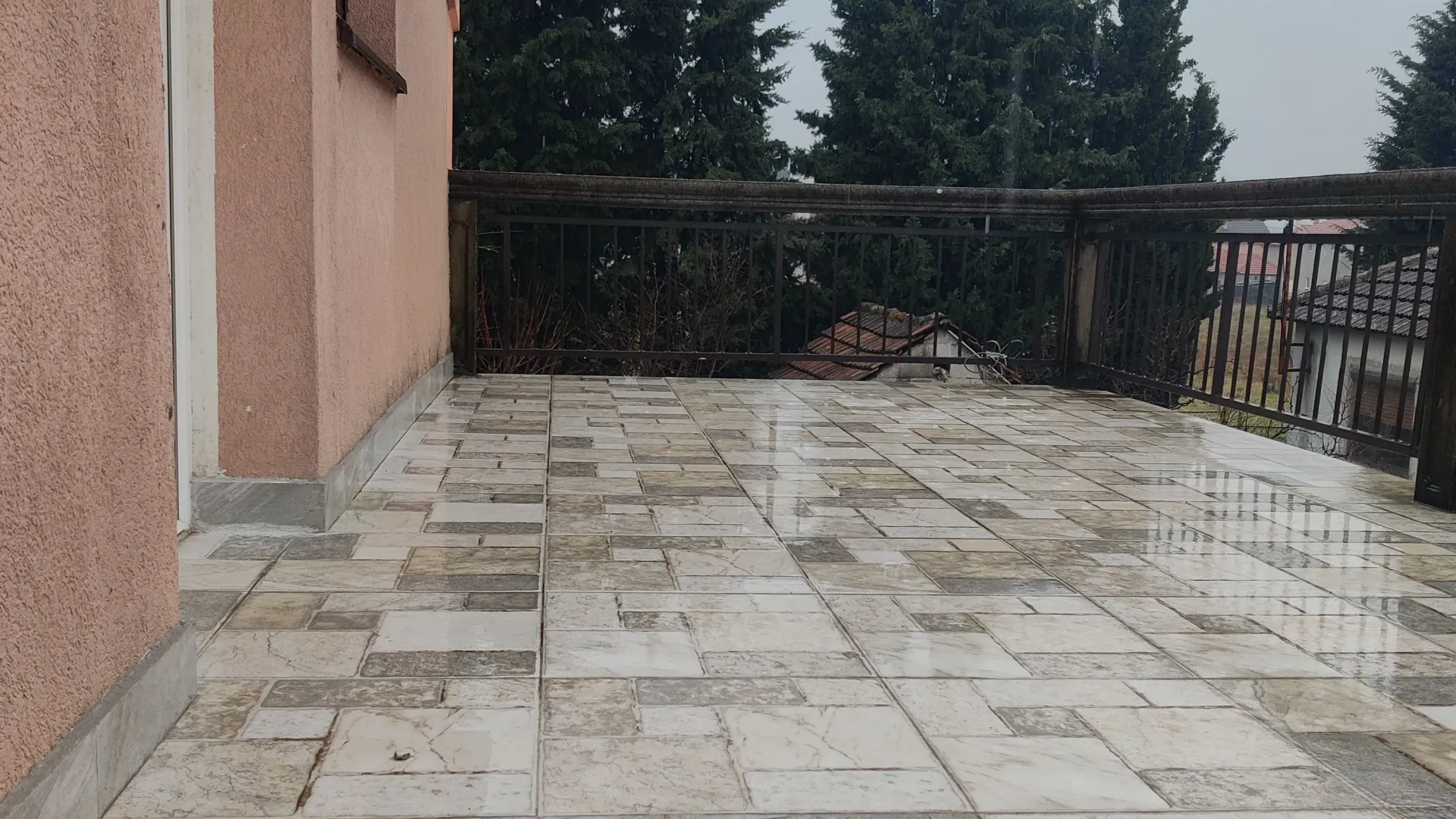 Izdavanje, dvosoban stan, 70m², Gornja Gorica, Podgorica
