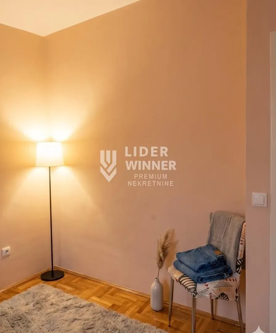 Prodaja, trosoban stan, 70m², Bogoslovija, Palilula Sve Podlokacije