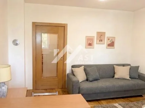 Stan in Bulevar Oslobodjenja