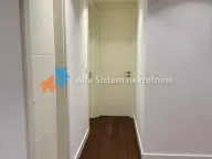 Izdavanje, trosoban stan, 113m², Vračar Centar, Vračar Sve Podlokacije - image 13