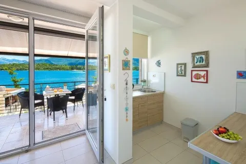 Prodaja, kuća, 300m², Krašići, Tivat - image 6