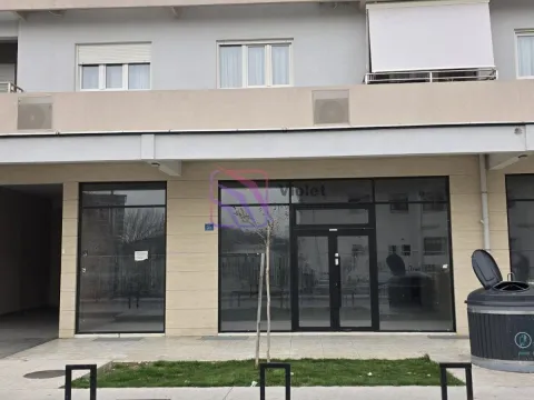 Rent, office space, 165m², Central Point, Podgorica - image 2