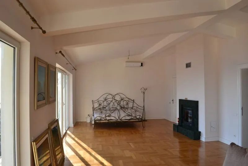 Sale, house, 360m², Šušanj, Bar