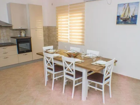 Prodaja, kuća, 123m², Prčanj, Kotor - image 13