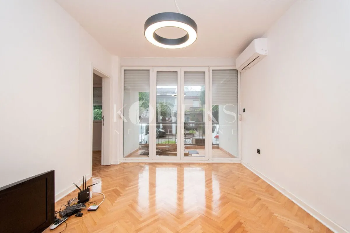 Izdavanje, dvosoban stan, 54m², Zabjelo, Podgorica