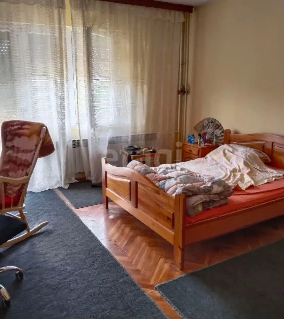 Prodaja, kuća, 600m², Centar, Sombor