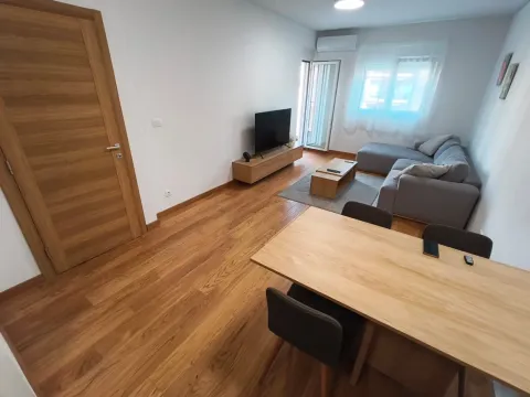 Prodaja, jednosoban stan, 48m², New City, Podgorica - image 5