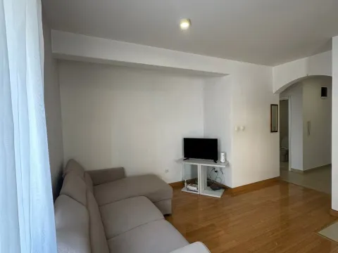 Rent, one bedroom apartment, 38m², Budva okolina, Budva - image 4
