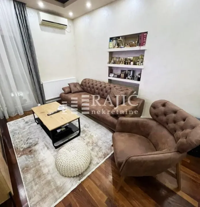 Izdavanje, dvosoban stan, 50m², Crveni Krst, Beograd