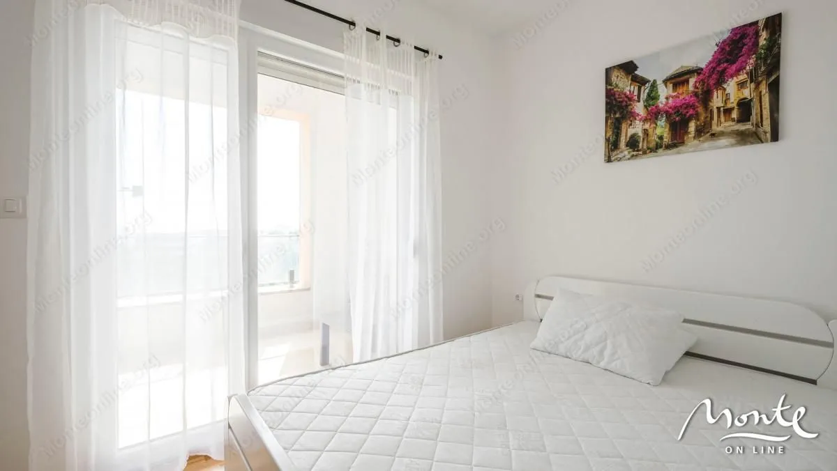 Sale, two bedroom apartment, 59m², Bečići, Budva