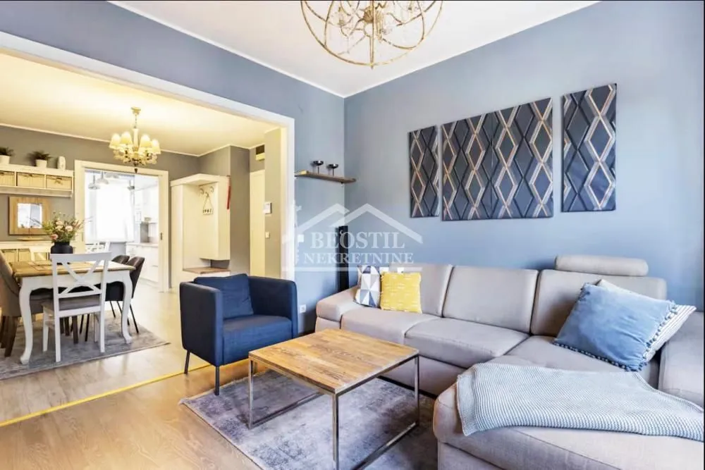 Sale, three bedroom apartment, 77m², Skadarlija, Beograd