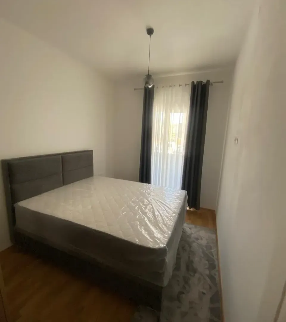 Izdavanje, jednosoban stan, 45m², Zabjelo, Podgorica