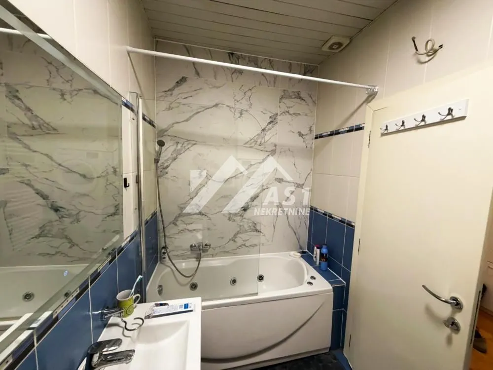 Rent, two bedroom apartment, 53m², Banatić, Novi Sad Sve Podlokacije