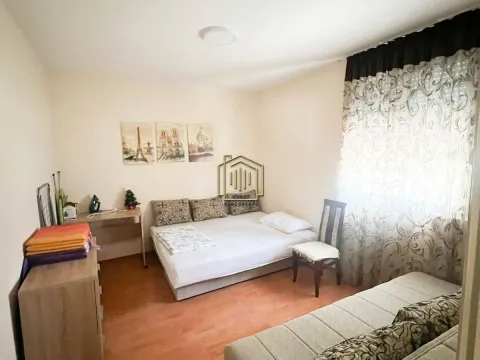 Izdavanje, dvosoban stan, 60m², Centar, Bar - image 8