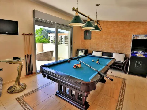 Sale, house, 300m², Podkošljun, Budva - image 16