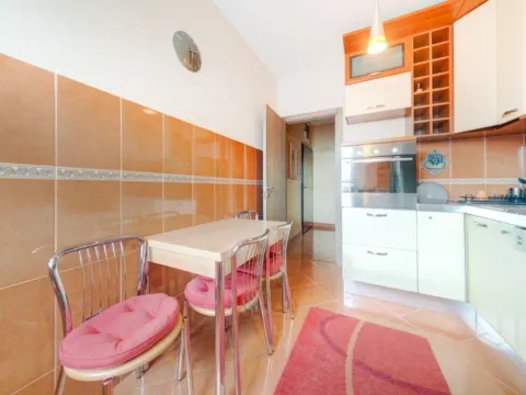 Prodaja, dvosoban stan, 85m², Centar, Podgorica - image 11