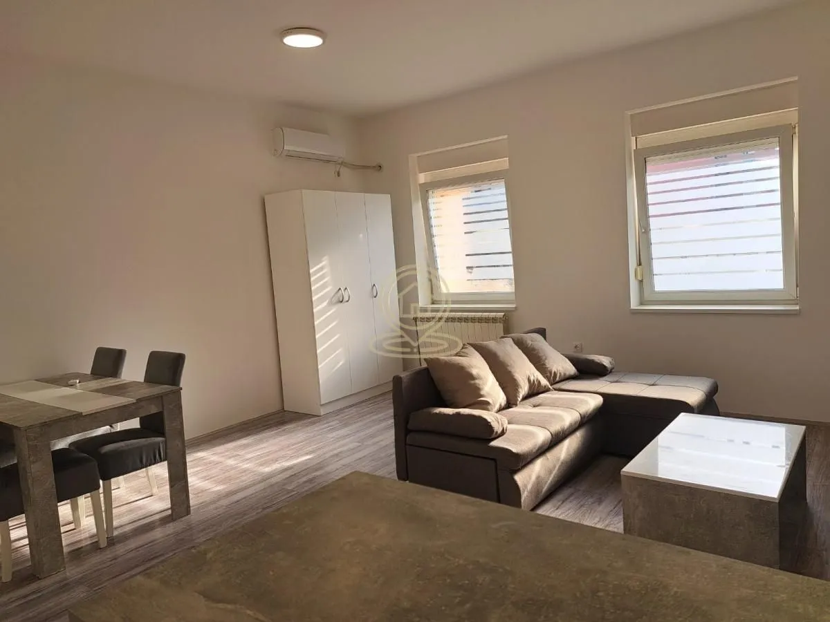 Prodaja, trosoban stan, 71m², Bulevar Oslobodjenja, Novi Sad Sve Podlokacije