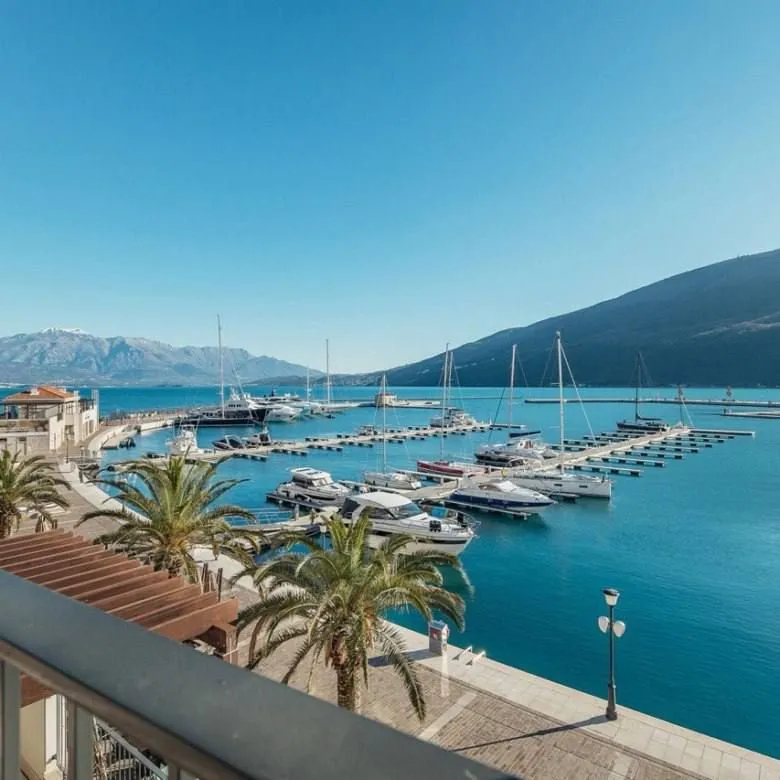 Prodaja, dvosoban stan, 120m², Portonovi, Herceg Novi