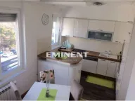 Izdavanje, trosoban stan, 80m², Stari Merkator, Novi Beograd Sve Podlokacije - image 3