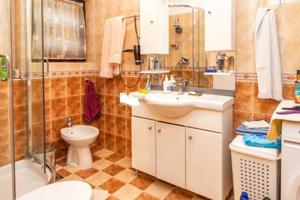 Prodaja, dvosoban stan, 92m², Herceg Novi, Crna Gora